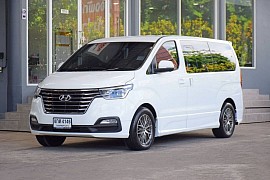 hyundai grand starex 7 ที่นั่ง VIP