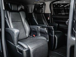 toyota alphard 7 ที่นั่ง VIP